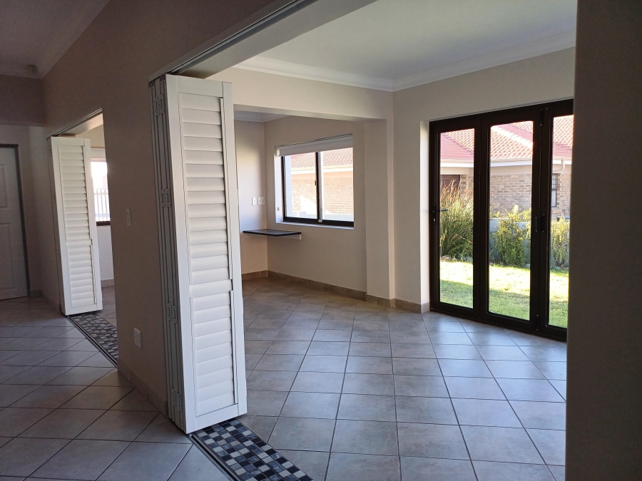 3 Bedroom Property for Sale in Hartenbos Heuwels Western Cape